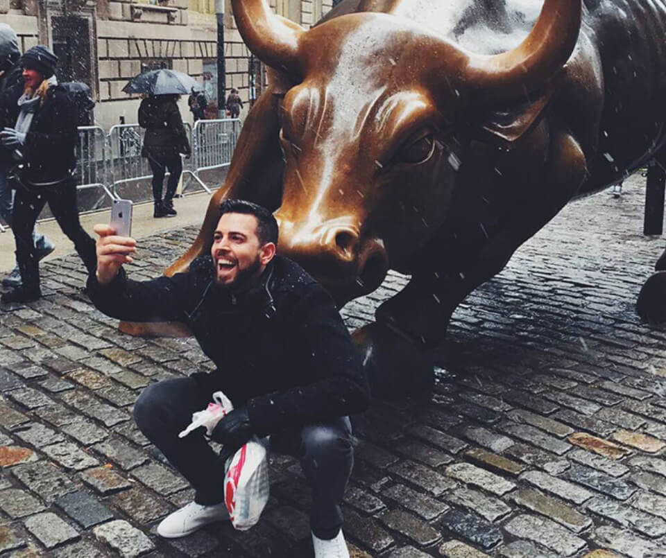 Jamie White Selfie with Bull